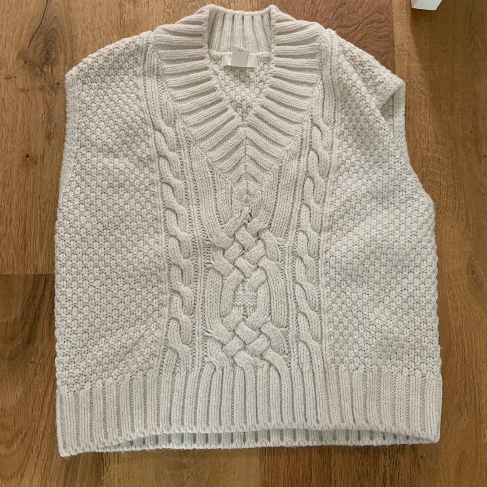 H&M thick cable knit sweater vest ivory